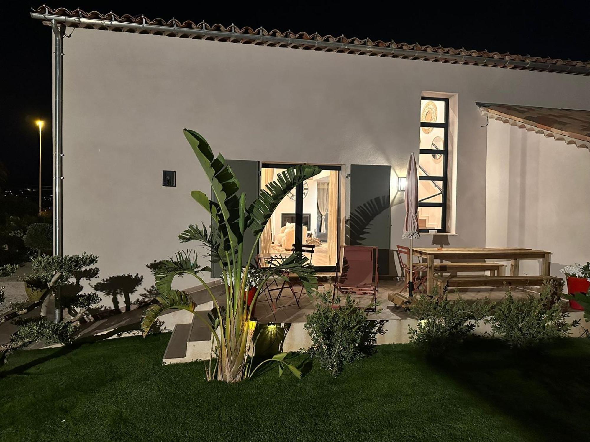 Jolie Maison Avec Vue *