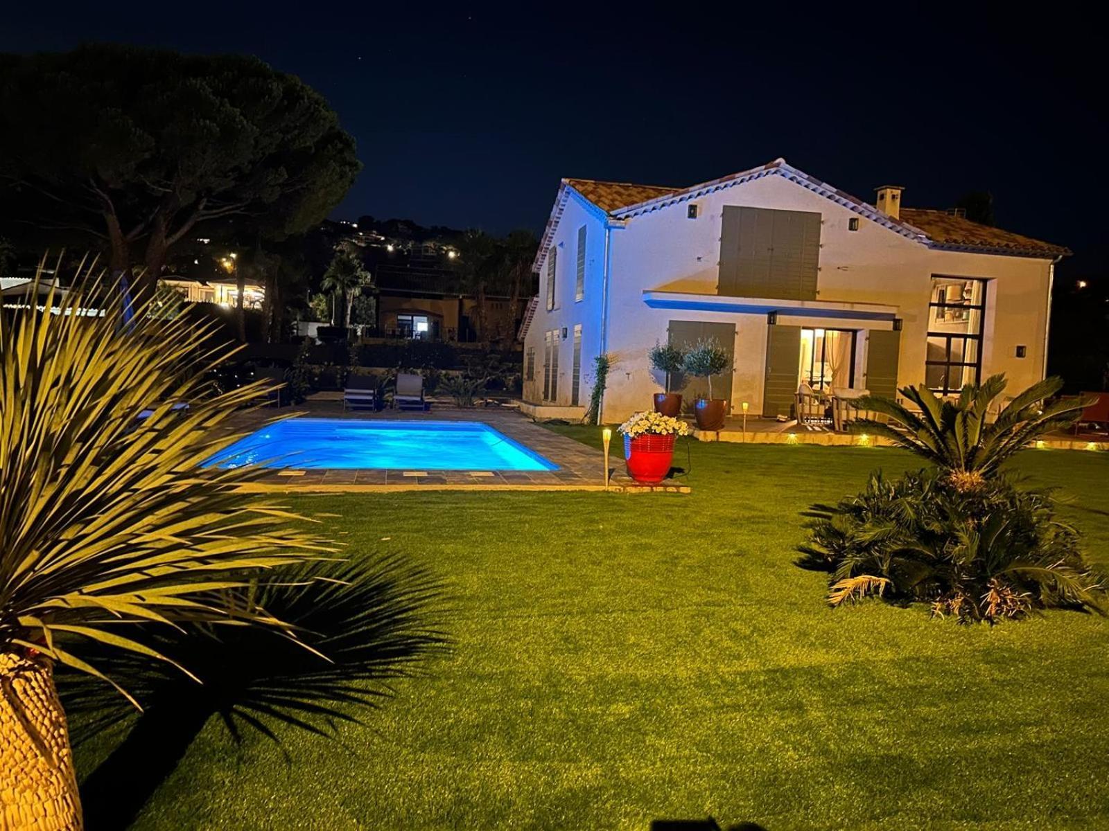 Jolie Maison Avec Vue Saint-Tropez